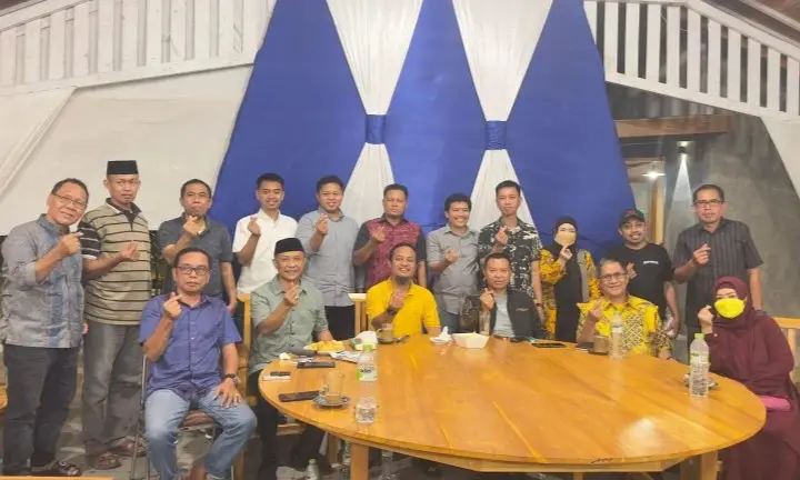 22 Anggota DPRD Selayar Pastikan Dukung Andi Sudirman-Fatmawati di Pilgub Sulsel 22 Anggota DPRD Selayar Pastikan Dukung Andi Sudirman-Fatmawati di Pilgub Sulsel