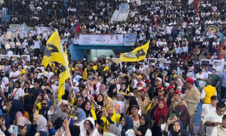 Pendukung Tumpah Ruah di Kampanye Akbar Andalan Hati di Makassar Pendukung Tumpah Ruah di Kampanye Akbar Andalan Hati di Makassar