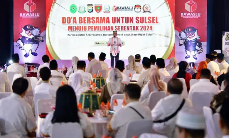 Bareng Paslon Pilkada, Prof Zudan Gelar Doa Bersama Lintas Agama untuk Pilkada Damai Bareng Paslon Pilkada, Prof Zudan Gelar Doa Bersama Lintas Agama untuk Pilkada Damai