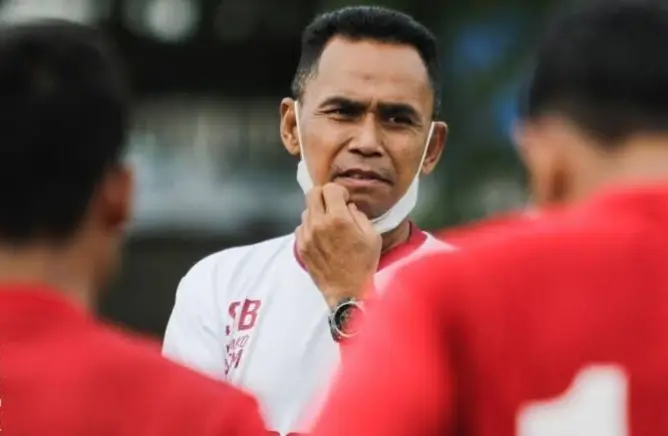 Tewas Kecelakaan, Jenazah Eks Pelatih dan Pemain PSM Diterbangkan Malam Ini ke Makassar Tewas Kecelakaan, Jenazah Eks Pelatih dan Pemain PSM Diterbangkan Malam Ini ke Makassar