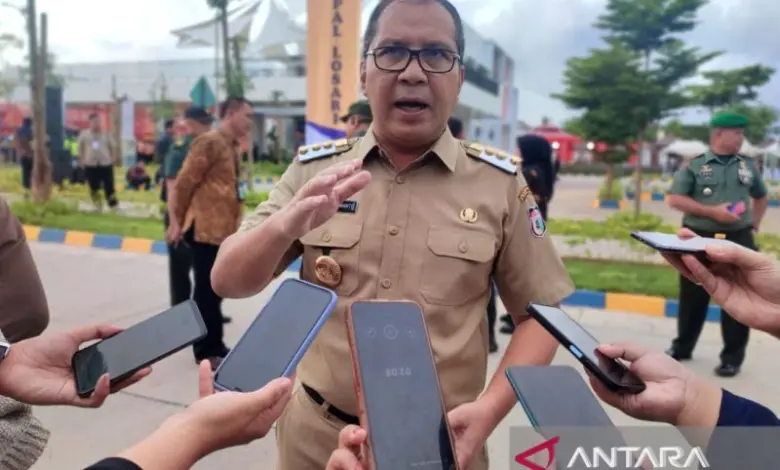 Wali Kota Makassar Laporkan Lima Anggota KPUD Sulsel ke KPK Wali Kota Makassar Laporkan Lima Anggota KPUD Sulsel ke KPK