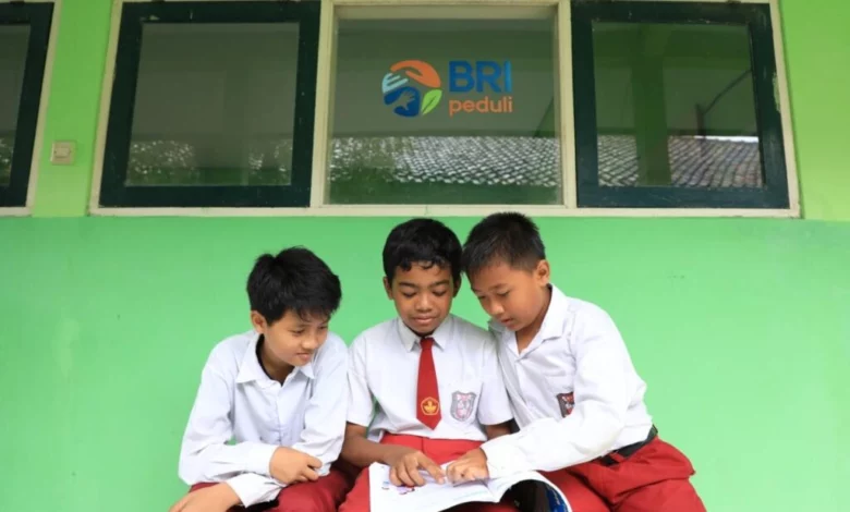BRI Dukung Peningkatan Kualitas Pendidikan Melalui BRI Peduli Ini Sekolahku BRI Dukung Peningkatan Kualitas Pendidikan Melalui BRI Peduli Ini Sekolahku