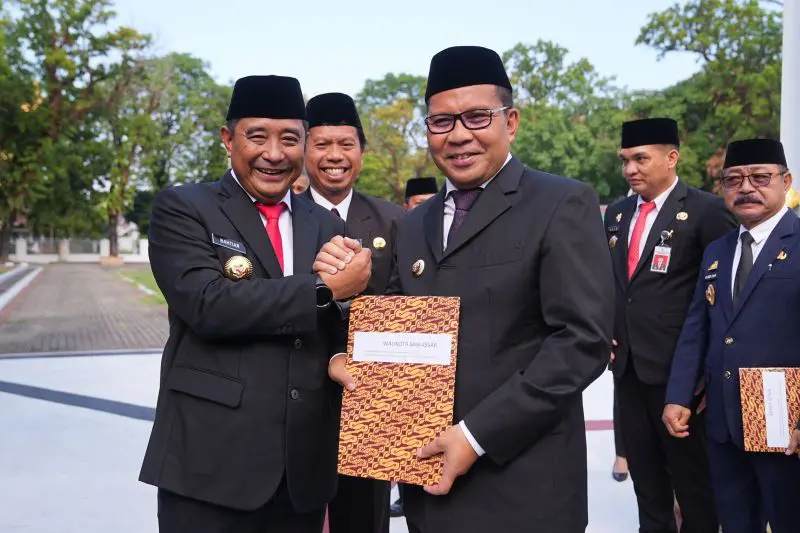 Pemkot Makassar Dihadiahi 2 Penghargaan di Hari Kesehatan Nasional ke-59