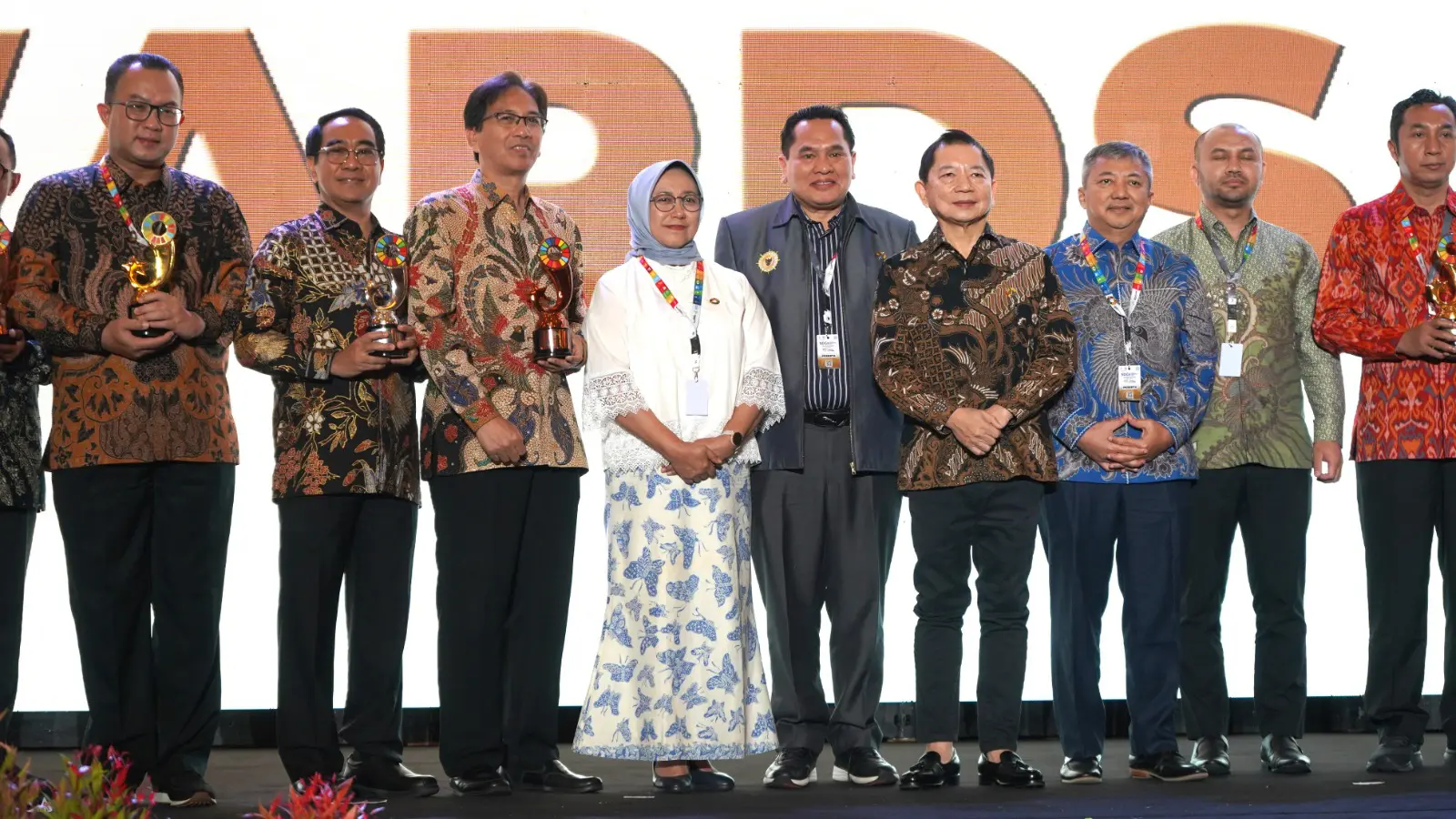 Unhas Kembali Peroleh Penghargaan Terbaik 2 Indonesia’s SDGs Action Awards