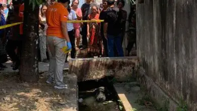 Mayat Ditemukan Dalam Selokan Hebohkan Warga