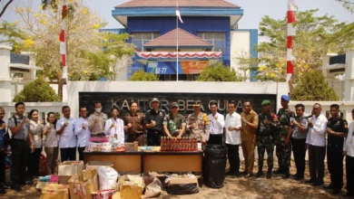 Jalankan Tugas Community Protector, 2 Kantor Bea Cukai Musnahkan Barang Ilegal