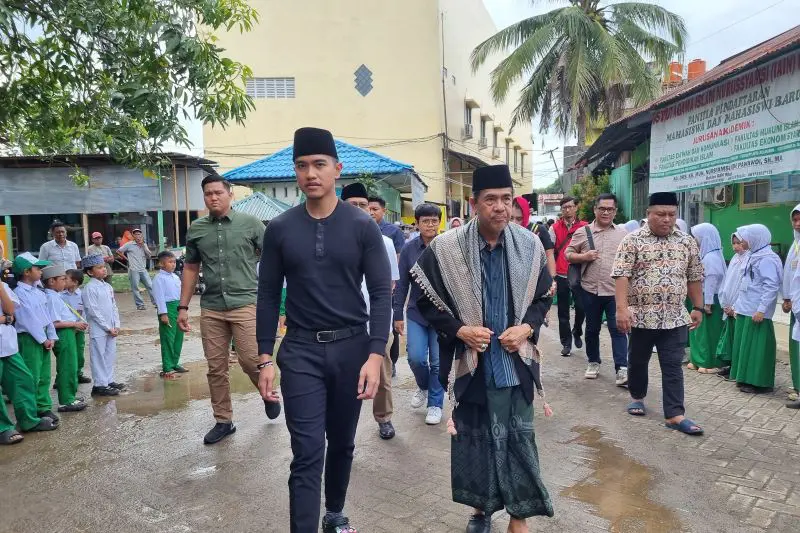 Minta Restu Untuk Pemilu 2024, Kaesang Didoakan Kiai di Sulsel