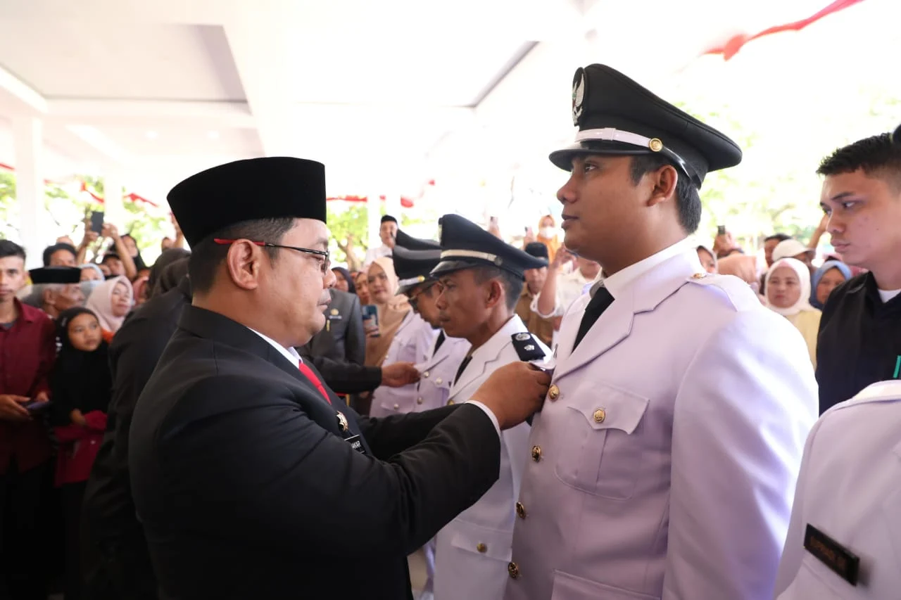 Pesan Pj Bupati Bantaeng saat Lantik 25 Kepala Desa
