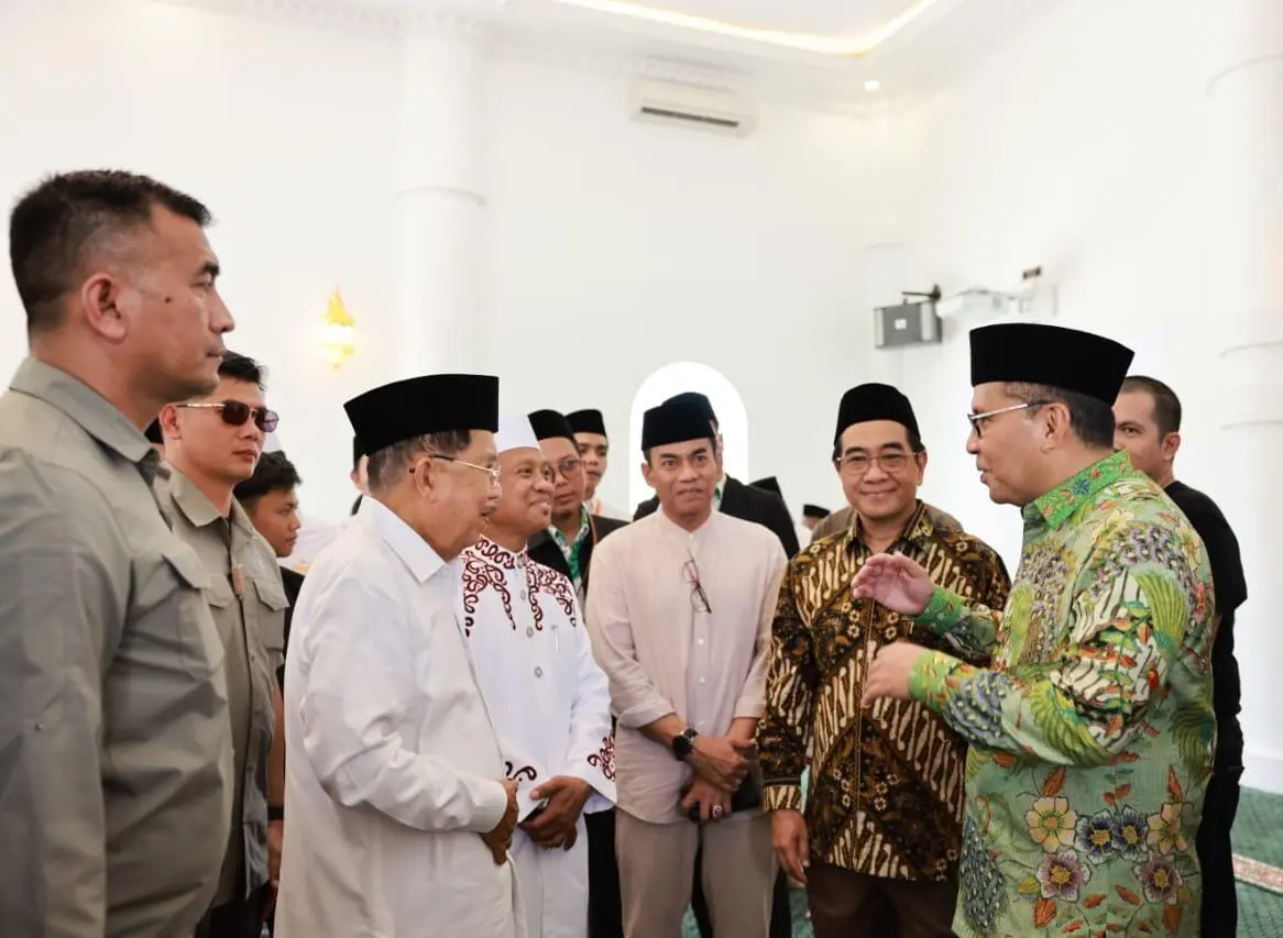 Mantan Wapres RI Jusuf Kalla Resmikan Masjid Hj Sitti Mang