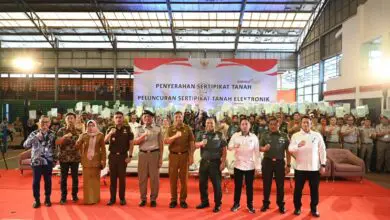 Warga di Lima Kabupaten Kota Sulsel Terima Sertifikat Tanah