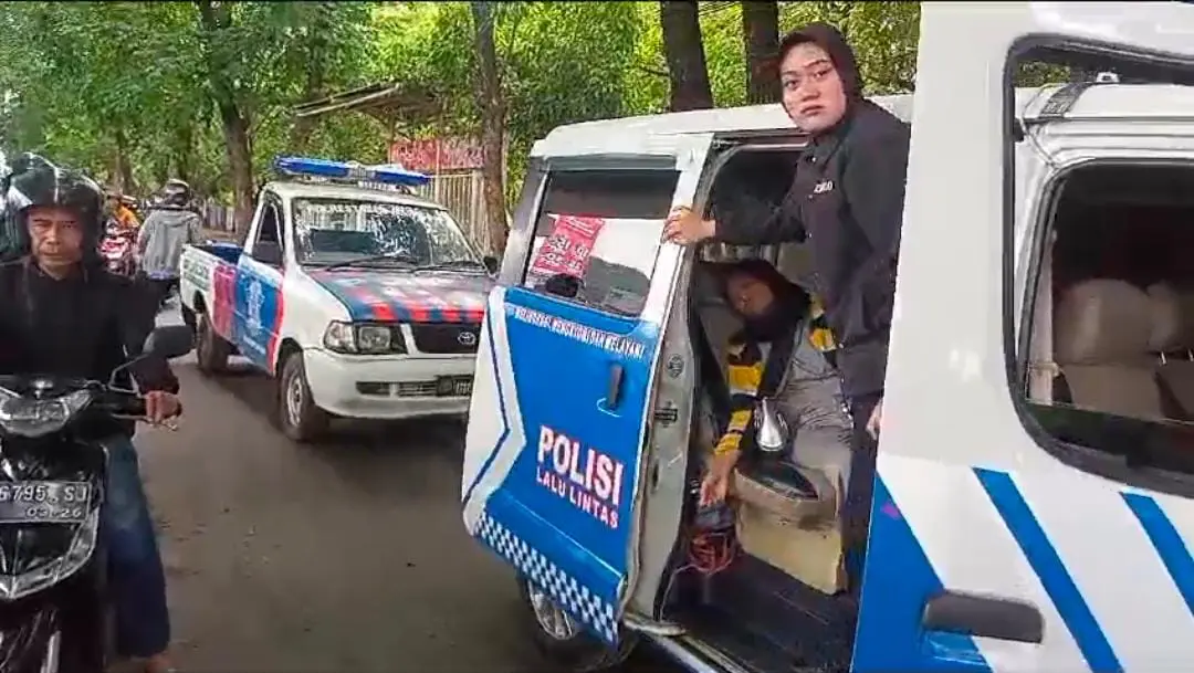 Sejumlah Pengendara Kecelakaan Akibat Tumpahan Oli