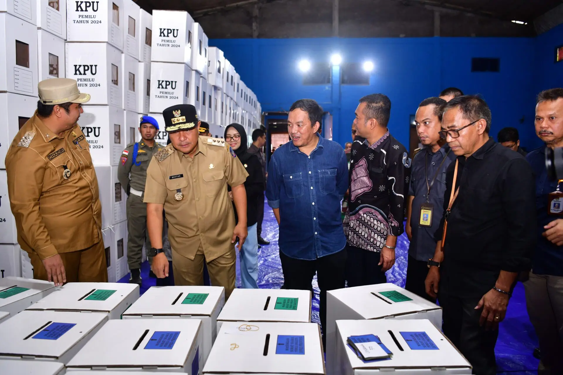 Penyaluran Logistik Pemilu di Maros Tunggu Cuaca Ekstrem Berlalu