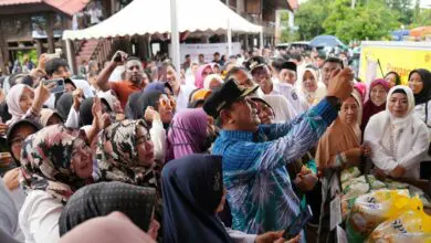 Pj Gubernur Sulsel Salurkan Bantuan Pangan Pemerintah Pusat di Takalar