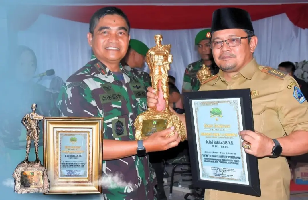 Sukseskan Kunjungan KSAD, Pj Bupati Bantaeng Raih Penghargaan dari Korem 141 Toddopuli