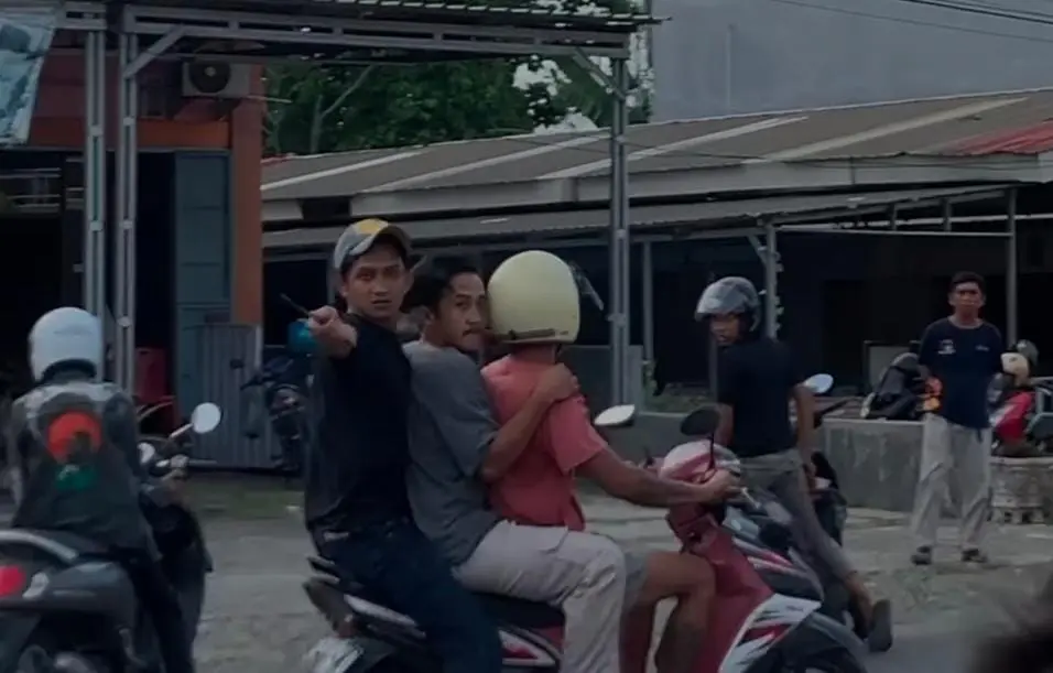 Viral Video Ribut Sambil Bawa Parang, Polisi Kejar Pelaku