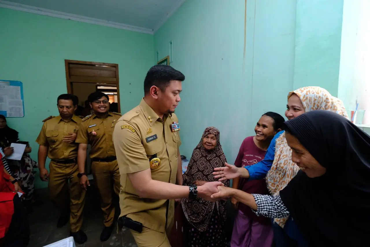Bupati Gowa Tinjau Pendistribusian Bantuan Cadangan Beras di Katangka
