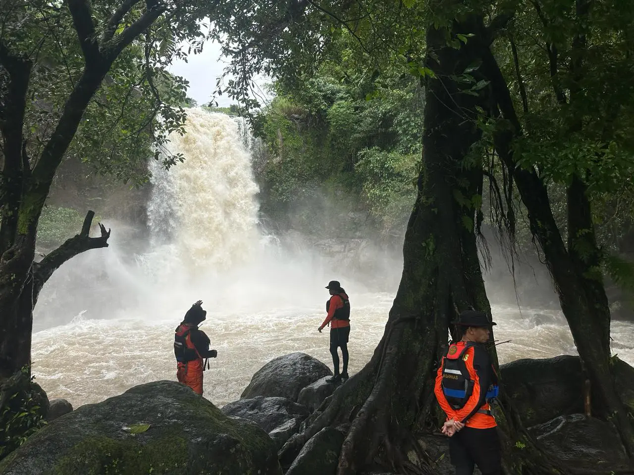 Pemuda Asal Gowa Tenggelam di Air Terjun Pung Bunga Maros