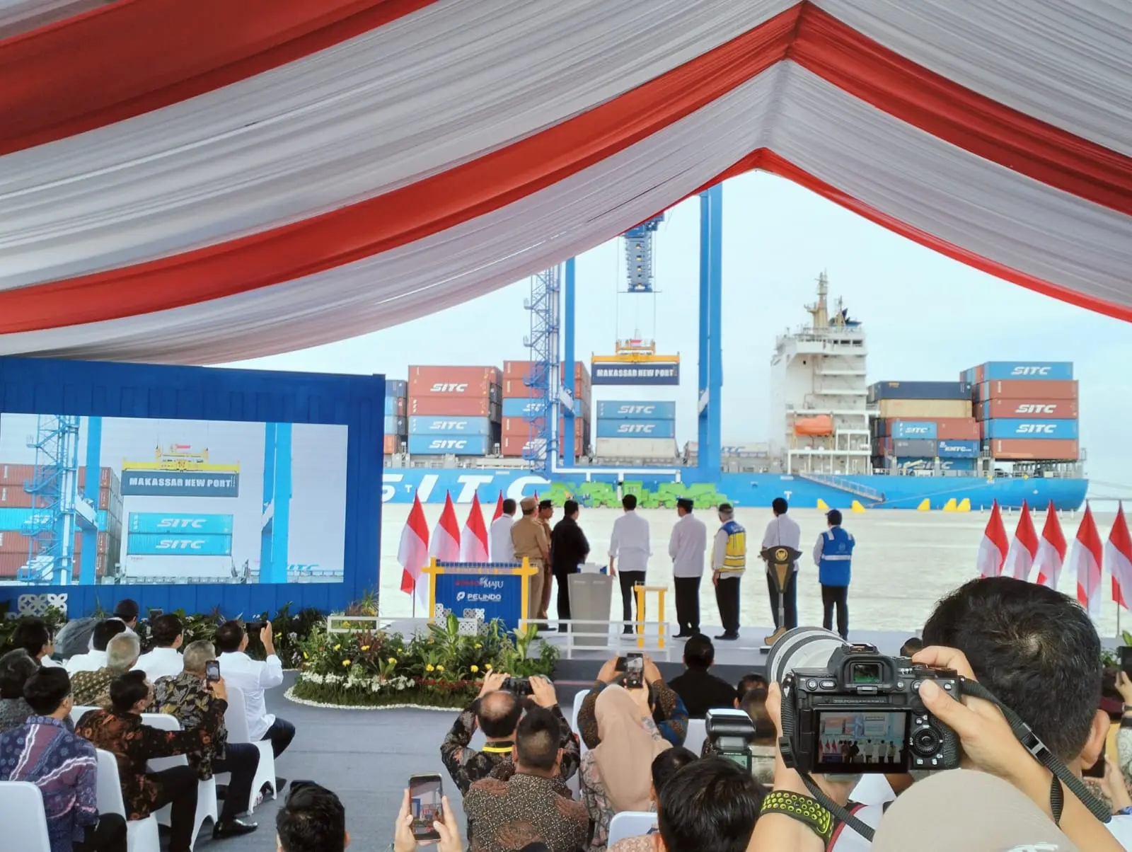 Jokowi Resmikan Makassar New Port, Pelabuhan Terbesar di Indonesia Timur