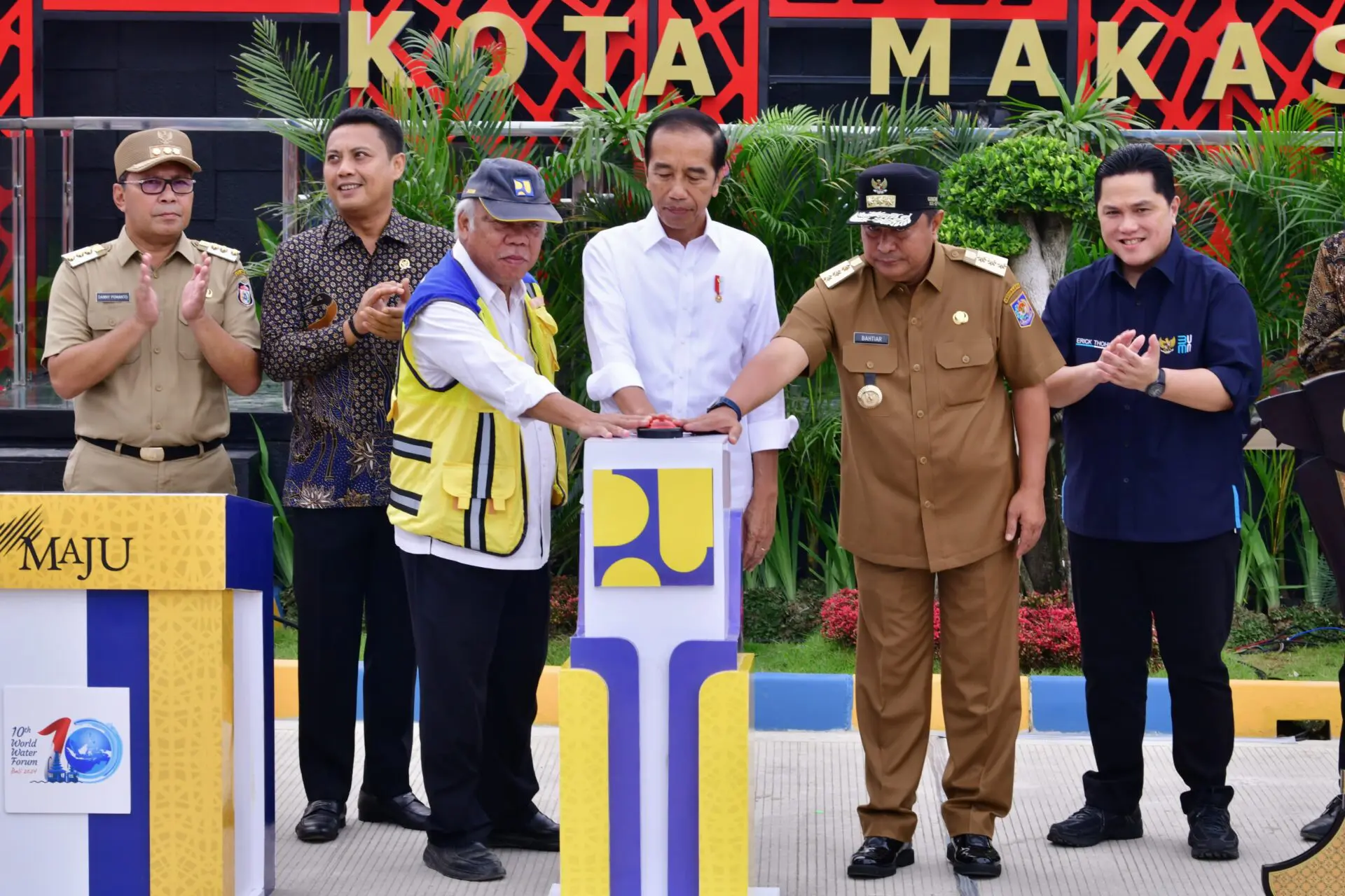 Pj Gubernur Sulsel Dampingi Jokowi Resmikan IPAL Losari di Makassar