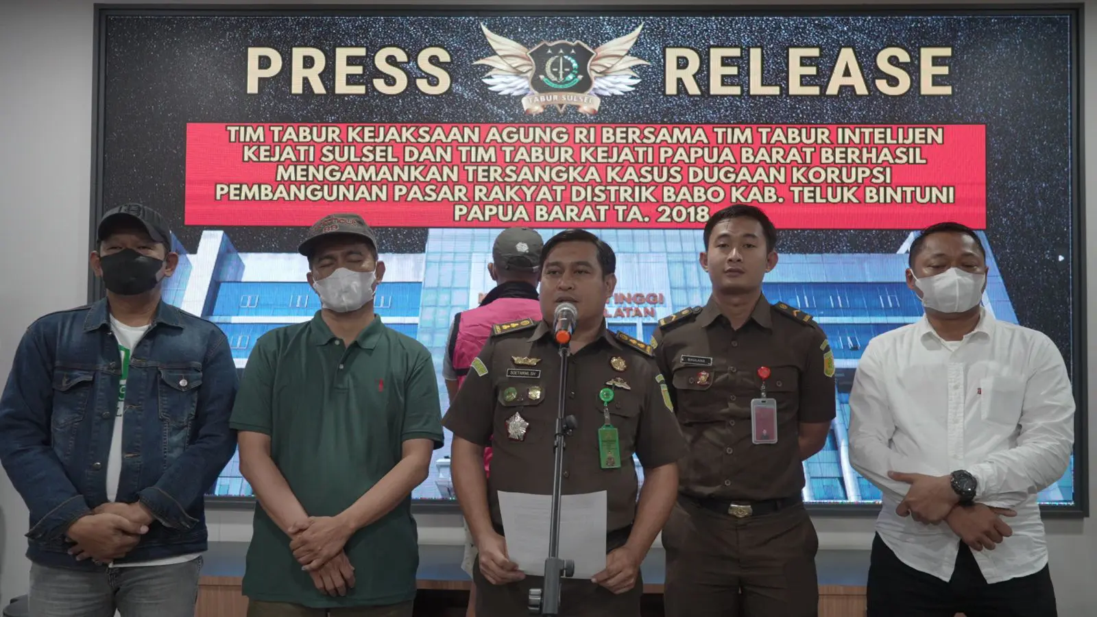 Buronan Pembangunan Pasar Rakyat Distrik Babo Papua Barat Ditangkap di Makassar