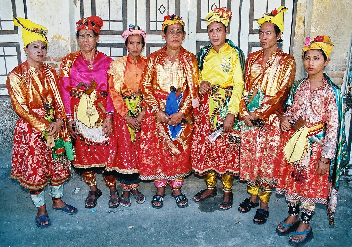 Mengenal Bissu, Gender dalam Suku Bugis yang Terancam Punah