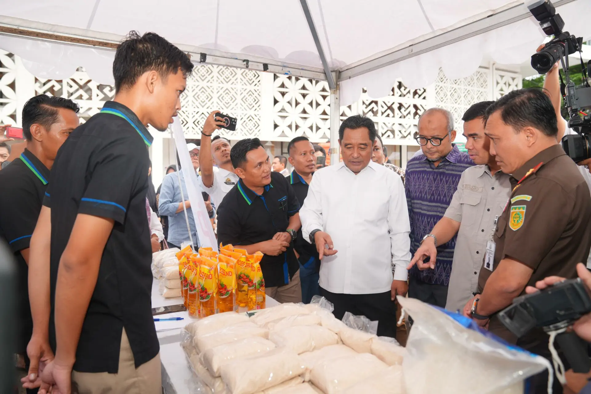 Panen Raya di Tiga Kabupaten di Sulsel Bisa Stabilkan Harga Beras