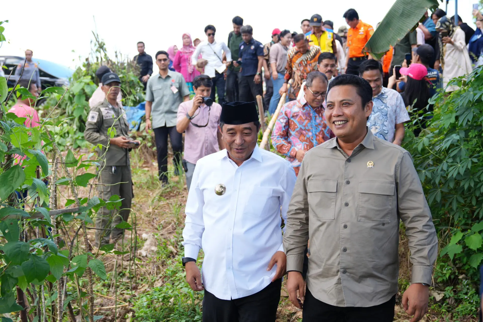 Pj Gubernur Bahtiar dan Komisi V DPR Pastikan Kesiapan Lahan Stadion di Makassar
