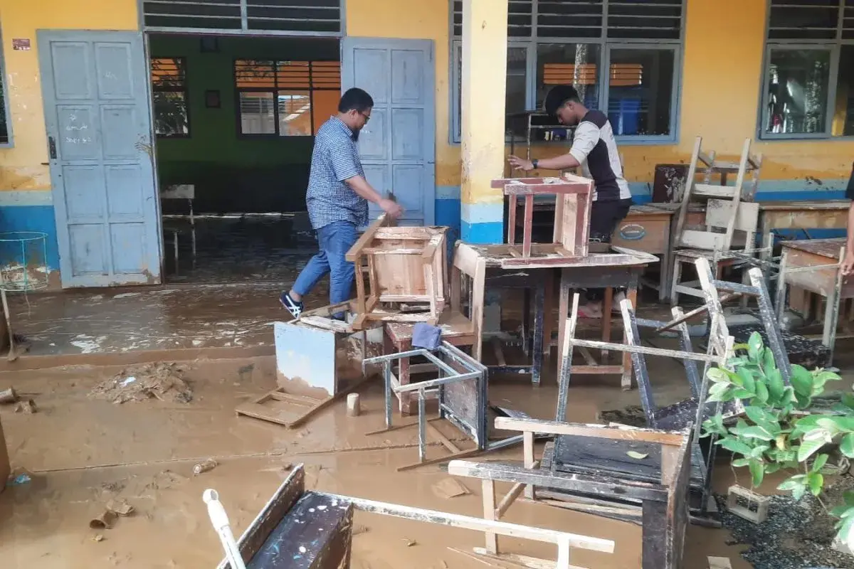 Dinas Pendidikan Sulsel Sebut Ada 8 SMA/SMK yang Terdampak Bencana Banjir dan Longsor