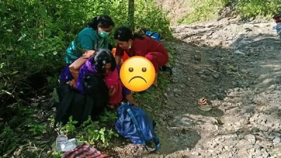Viral di Media Sosial, Seorang Wanita di Tana Toraja Melahirkan di Jalan saat Dibonceng Motor