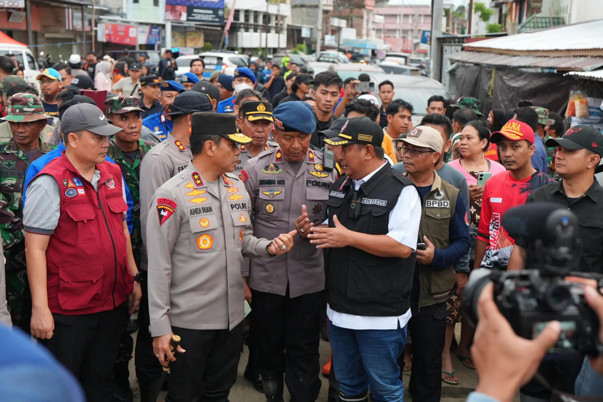 3.000 Warga Luwu Terisolasi Akibat Banjir, Pemprov Sulsel Kirim Bantuan dengan Helikopter