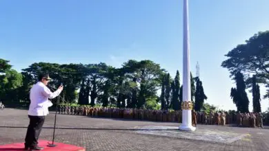 Pimpin Apel Pagi, Pj Gubernur Bahtiar Apresiasi Bantuan OPD untuk Korban Bencana di Sulsel
