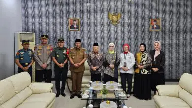 Pj Gubernur Sulbar Bahtiar Dampingi Wapres Jalan Pagi