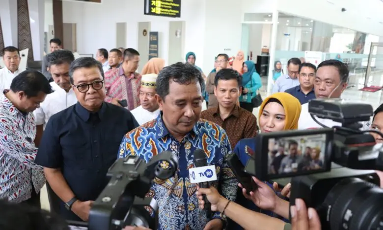 Pj Gubernur Bahtiar Tiba di Sulbar Bawa Kabar Baik, Umumkan Penerbangan Setiap Hari Mamuju – Makassar