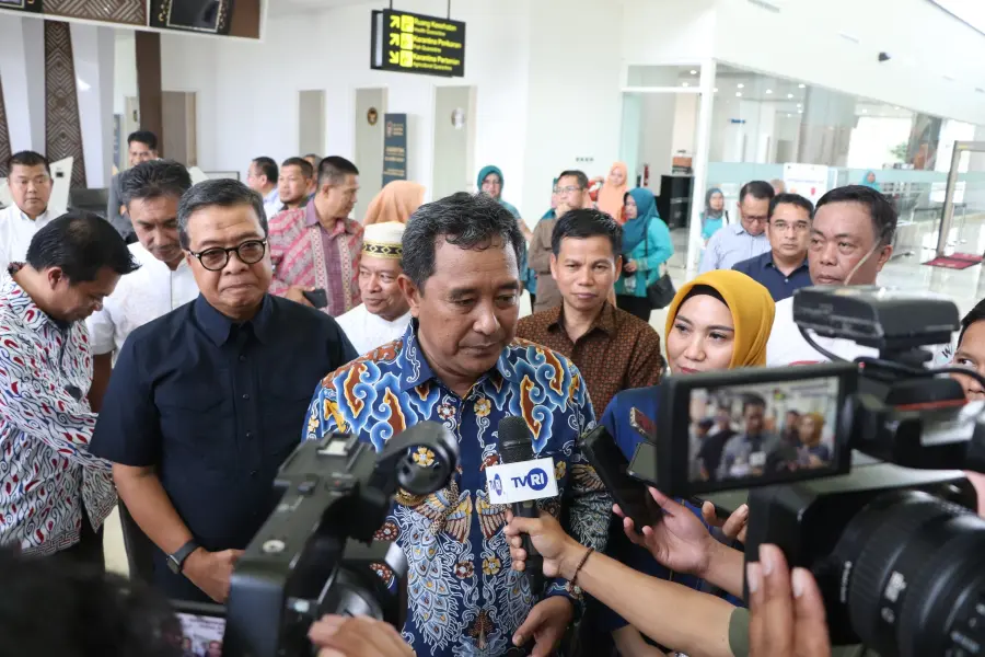 Pj Gubernur Bahtiar Tiba di Sulbar Bawa Kabar Baik, Umumkan Penerbangan Setiap Hari Mamuju – Makassar