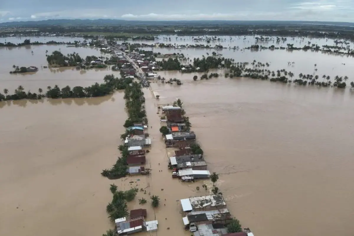 Puluhan Personel Basarnas Makassar Dikerahkan untuk Mengatasi Dampak Bencana Banjir dan Longsor