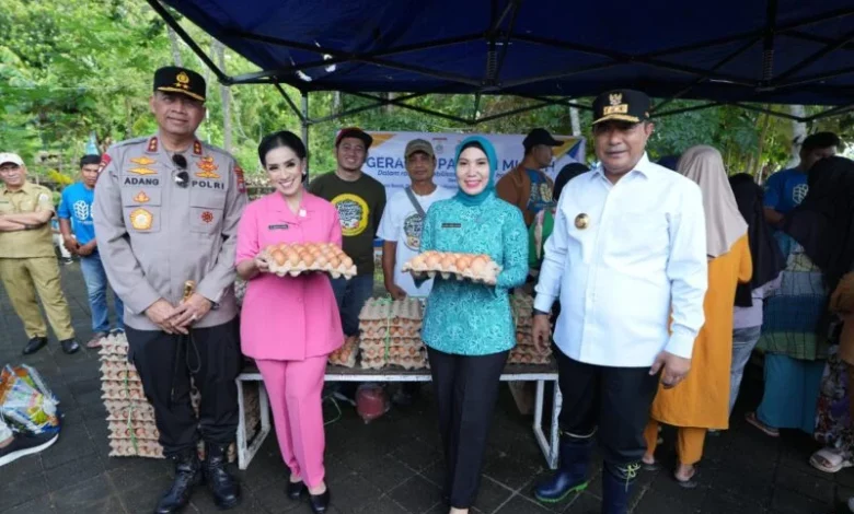 Perdana Digelar di Pulau, Warga Antusias Belanja Bapok di GPM