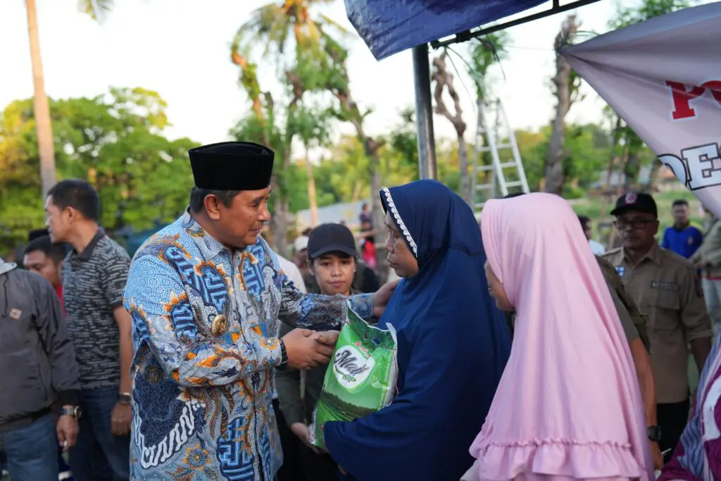 Pj Gubernur Bahtiar Carikan Solusi bagi Korban Kebakaran di Desa Tangga-Tangga, Polman