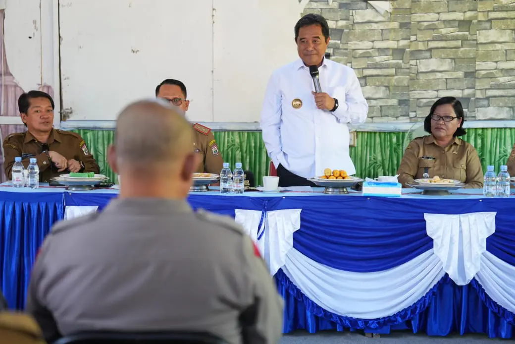Tatkala Pj Gubernur Bahtiar “Dihujani” Curhat oleh Warga dan Tokoh Masyarakat Mamasa