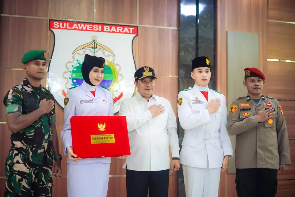 Pj Gubernur Bahtiar: Yang Bisa Menyatukan Bendera Merah Putih 