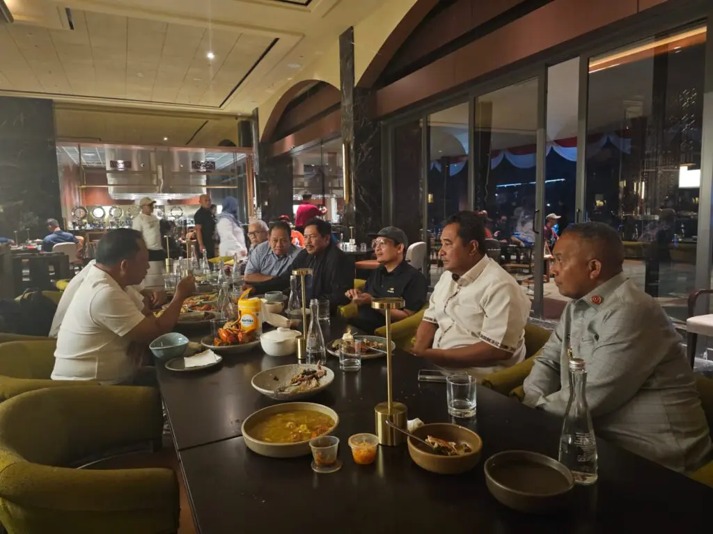 Makan Malam Bersama Mendagri, Bahtiar Terus Promosikan Sulbar Sebagai Penyanggah IKN