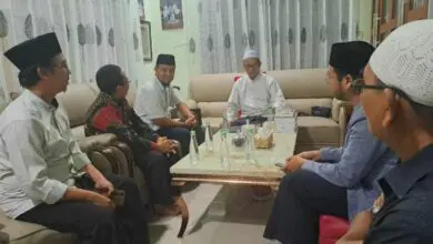 Andi Sudirman Jenguk dan Doakan Kesembuhan PWNU Rais Syuriah  