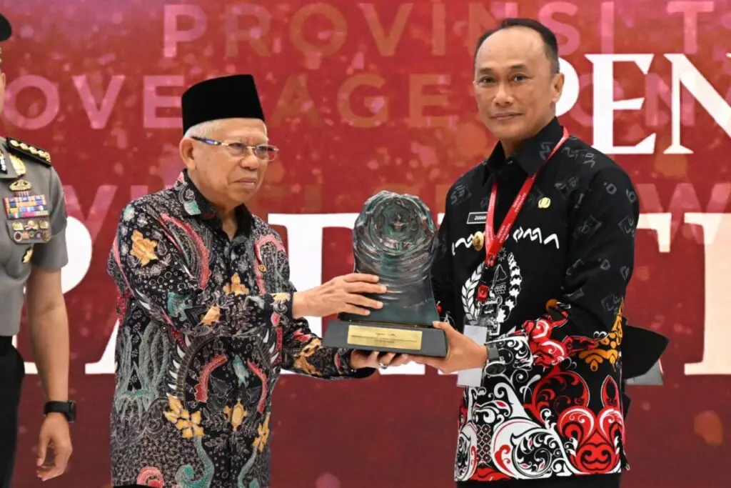 Sukses Lindungi Pekerja, Pemprov Sulsel Sabet Paritrana Award