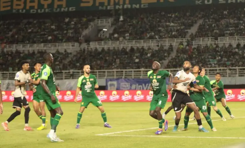 Usai VAR Gagalkan Kemenangan Persebaya, Paul Munster Sindir Gol Yuran Fernandes 