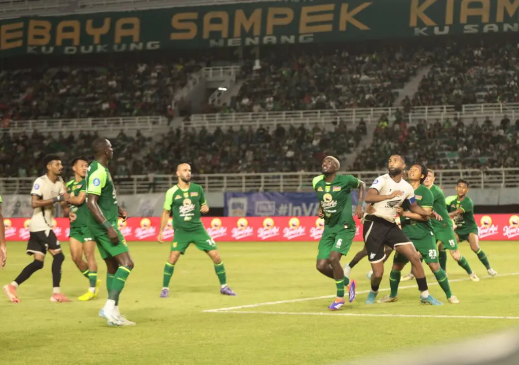 Usai VAR Gagalkan Kemenangan Persebaya, Paul Munster Sindir Gol Yuran Fernandes 