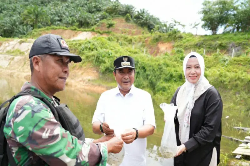 Pj Gubernur Bahtiar Minta Kades Jadi Garda Terdepan Sukseskan Program MBG