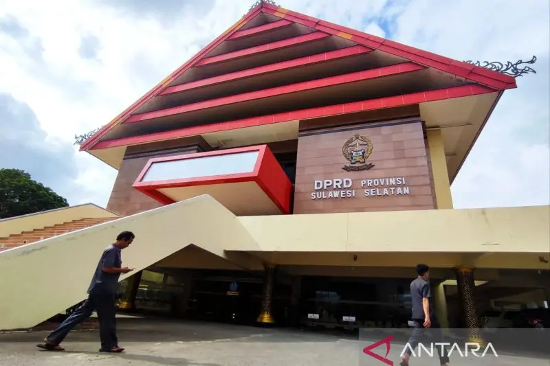 Tak Terdaftar di PDSS, Ratusan Siswa SMA di Makassar Terancam tak Bisa Kuliah
