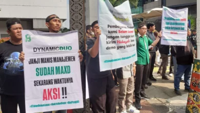 Eks Karyawan PT Bakrie Telecom Gelar Aksi Damai Tuntut Pelunasan Kompensasi PHK yang Tak Kunjung Dibayar